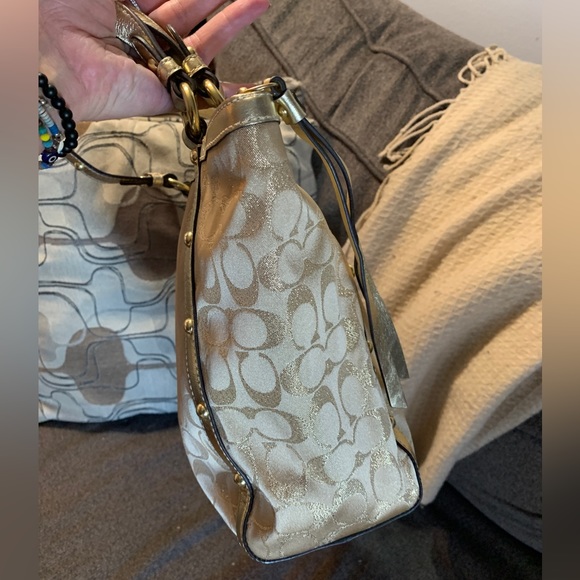 Authentic COACH LUREX METALLIC LEATHER W STUDS ZIP TOP SHOULDER BAG (EUC) - Picture 7 of 16